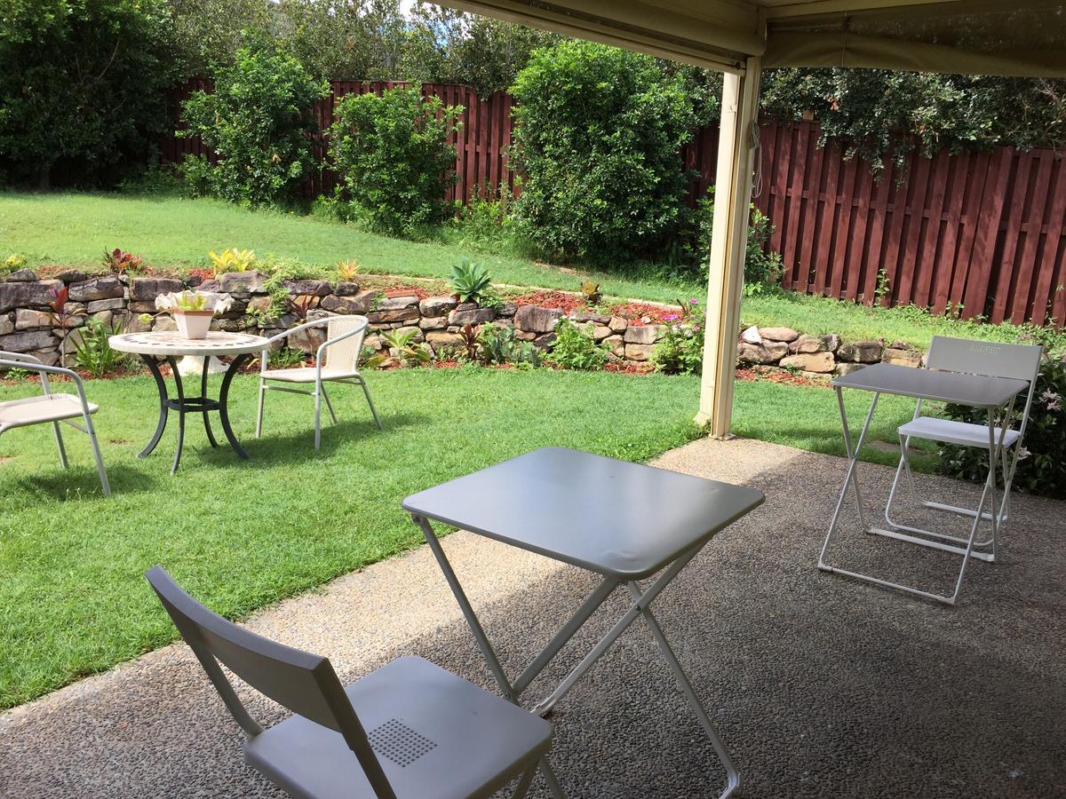 Theme Parks Amituofo Homestay Gold Coast Exterior foto